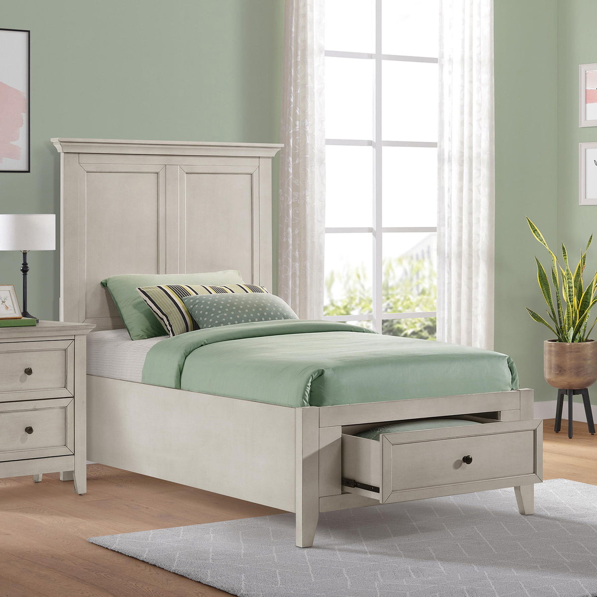 San Mateo Youth - Standard Bed