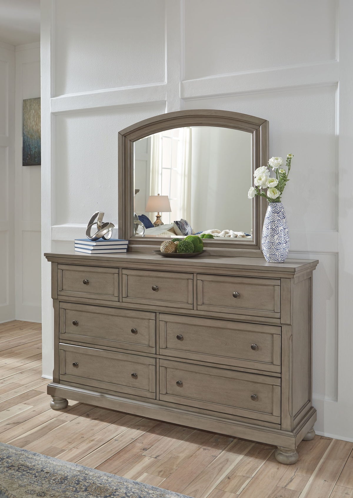 Lettner - 7 Drawer Dresser, Mirror - Light Gray
