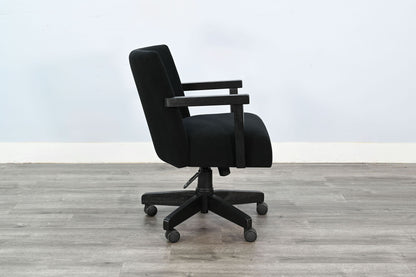 Gibson - Game Chair With Casters