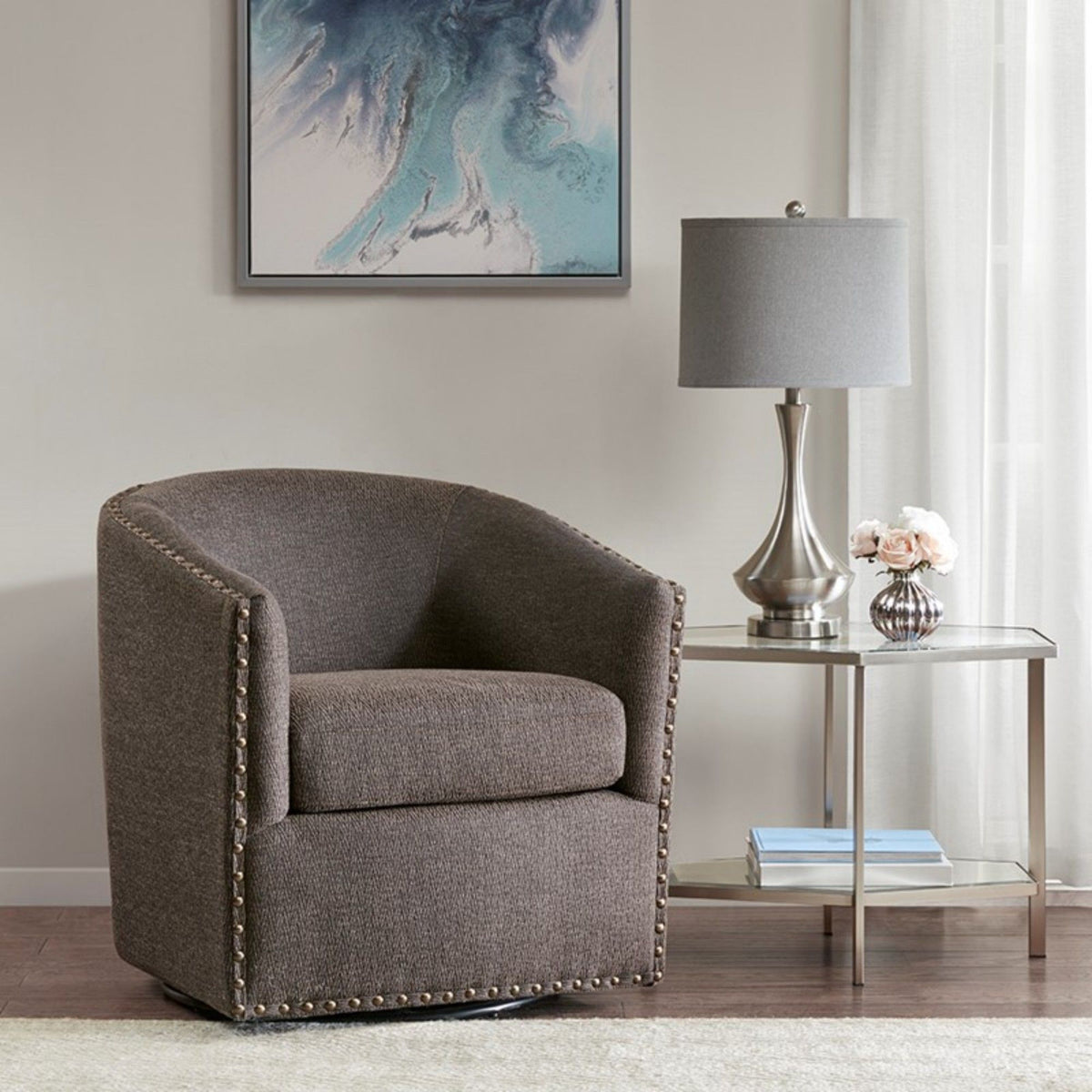 Luxurious Chair With 360 Degree Rotation