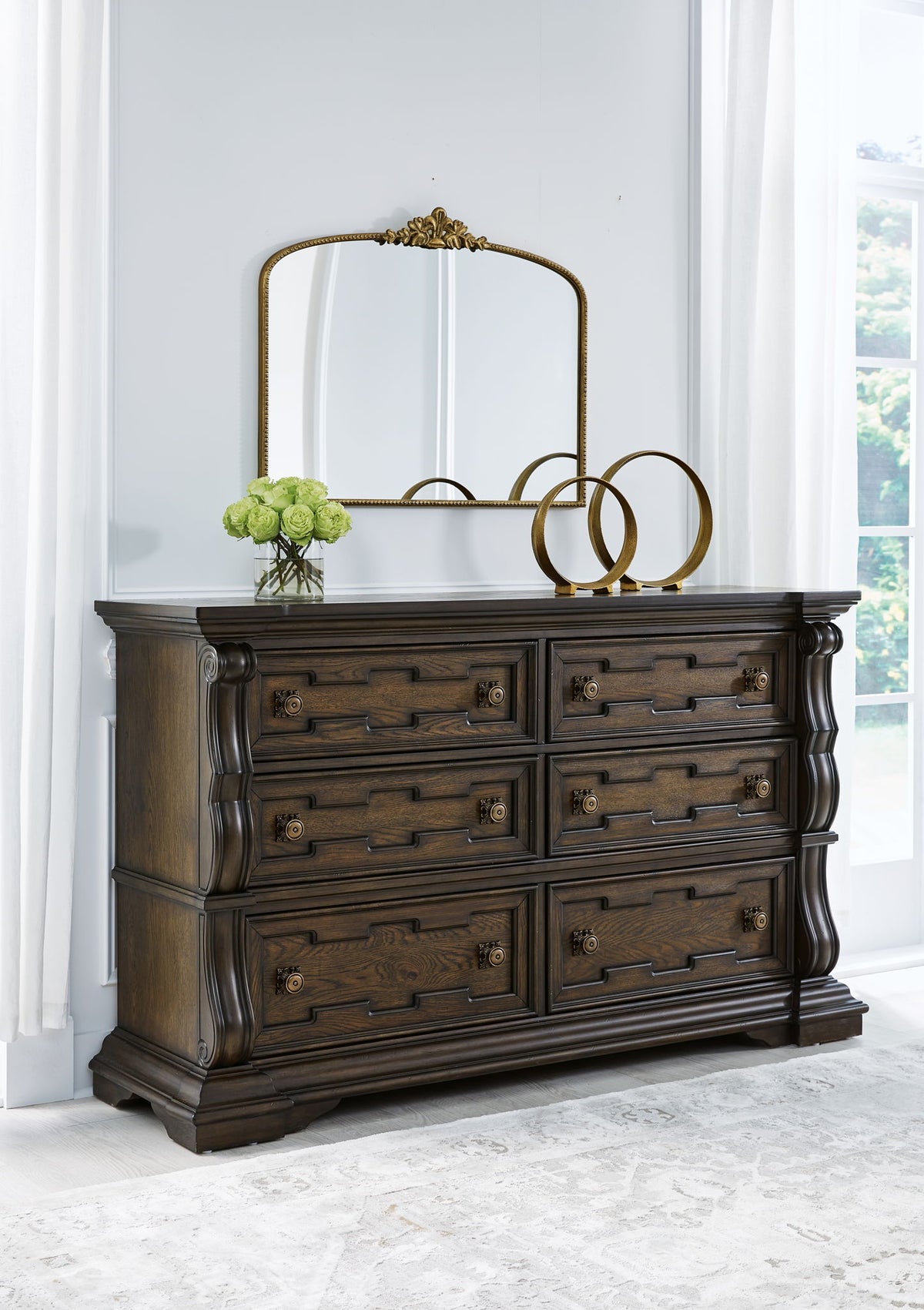 Maylee - Upholstered Bedroom Set