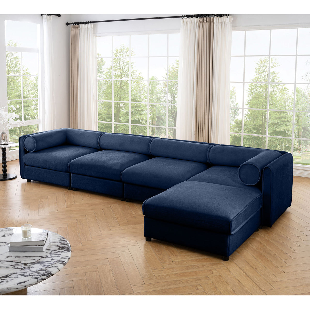Contemporary Elegant Sofa With Storage And Ottoman