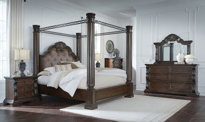 Maylee - Canopy Bed
