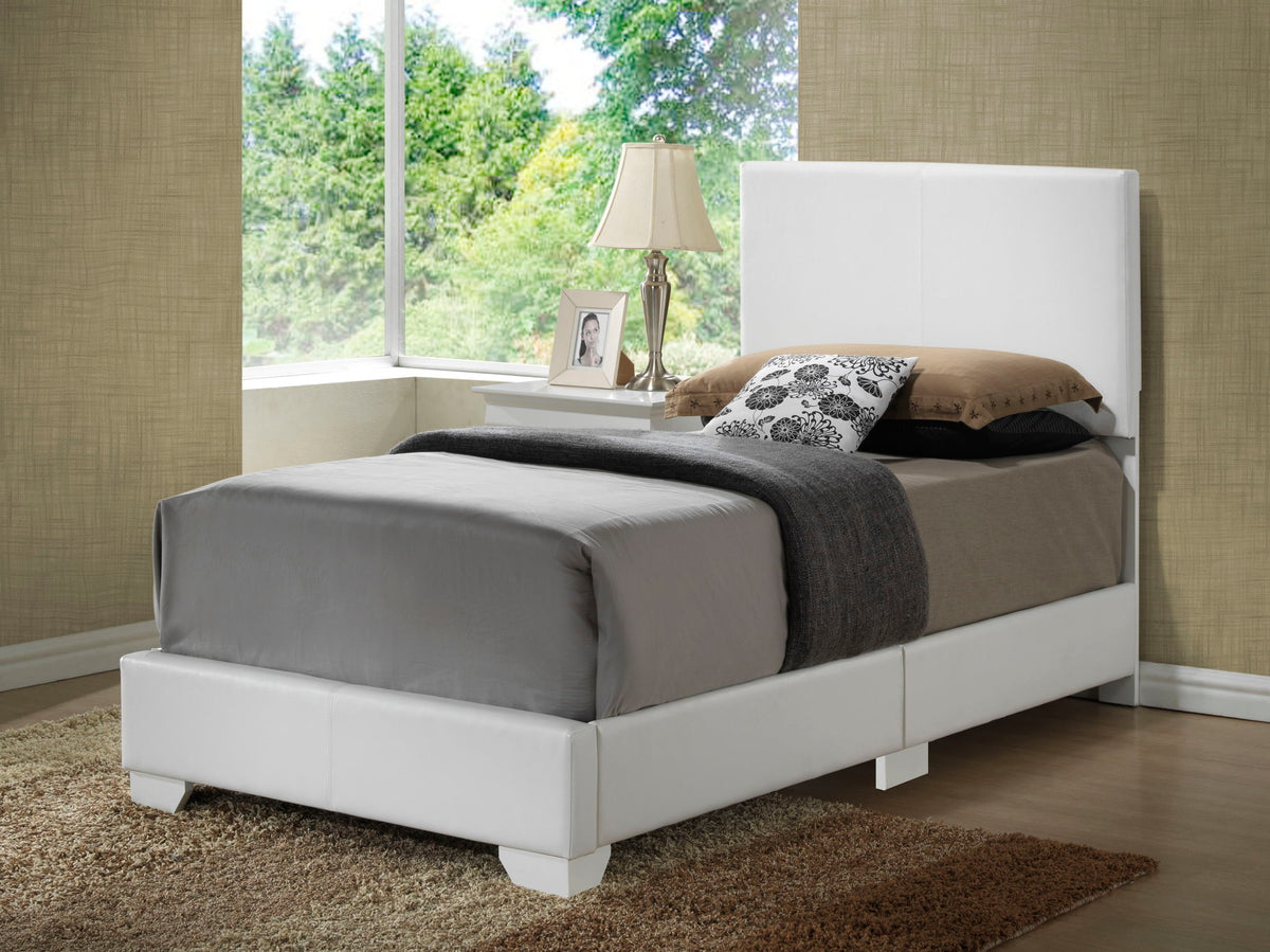 Elegant Platform Bed For Relaxed Spaces