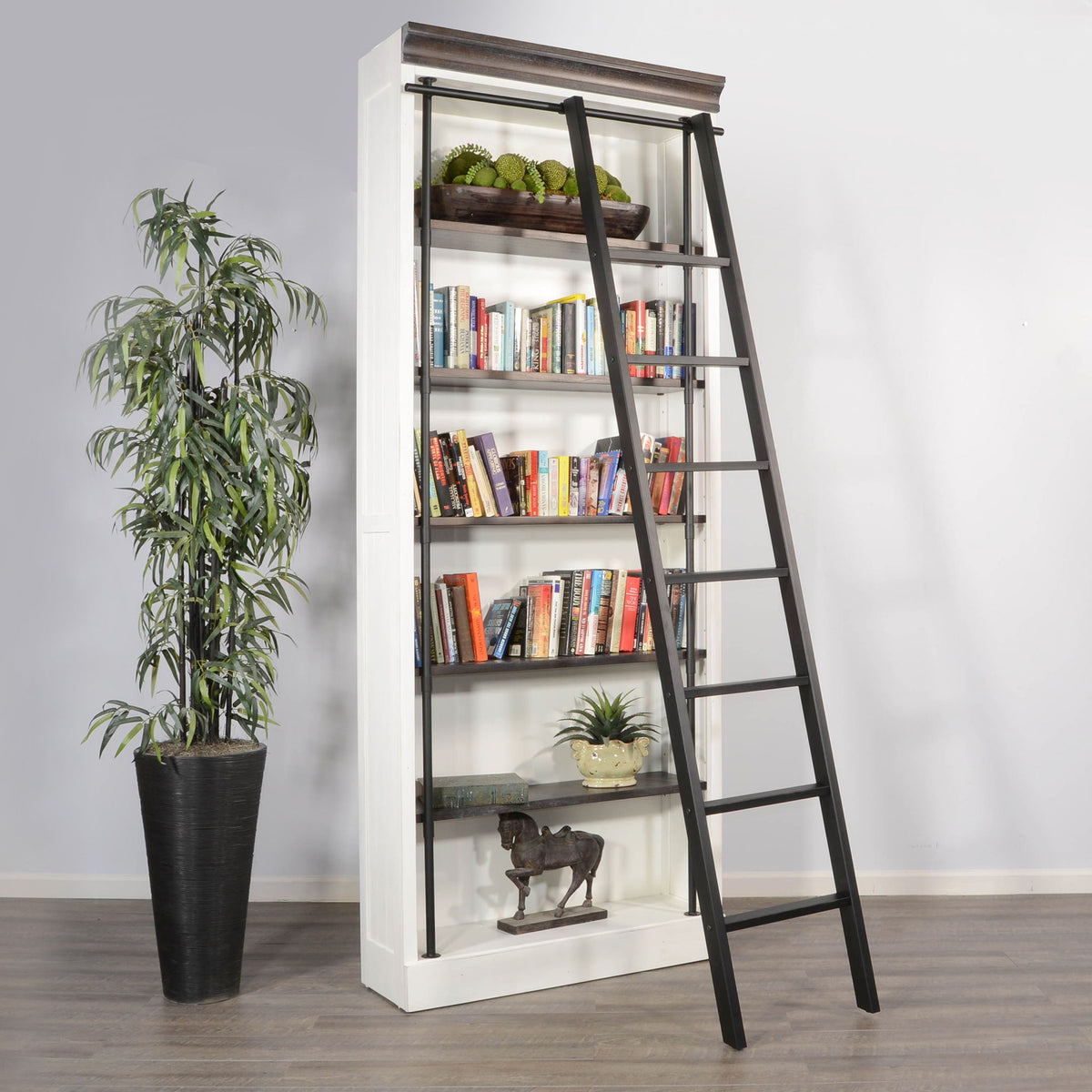 Carriage House - Wood Ladder With Hook - Cottage White / Europen Dark