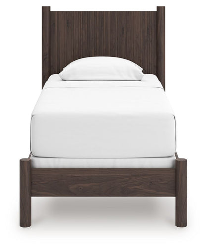 Pamytta - Panel Bedroom Set