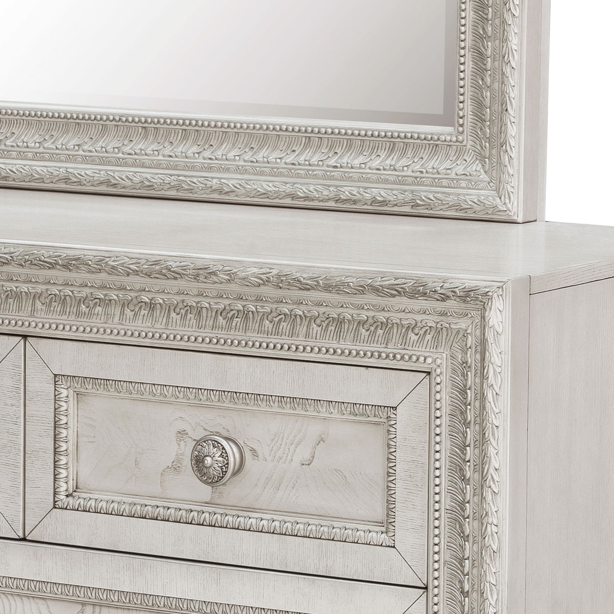 Camila - 8 Drawer Dresser - Creamy White