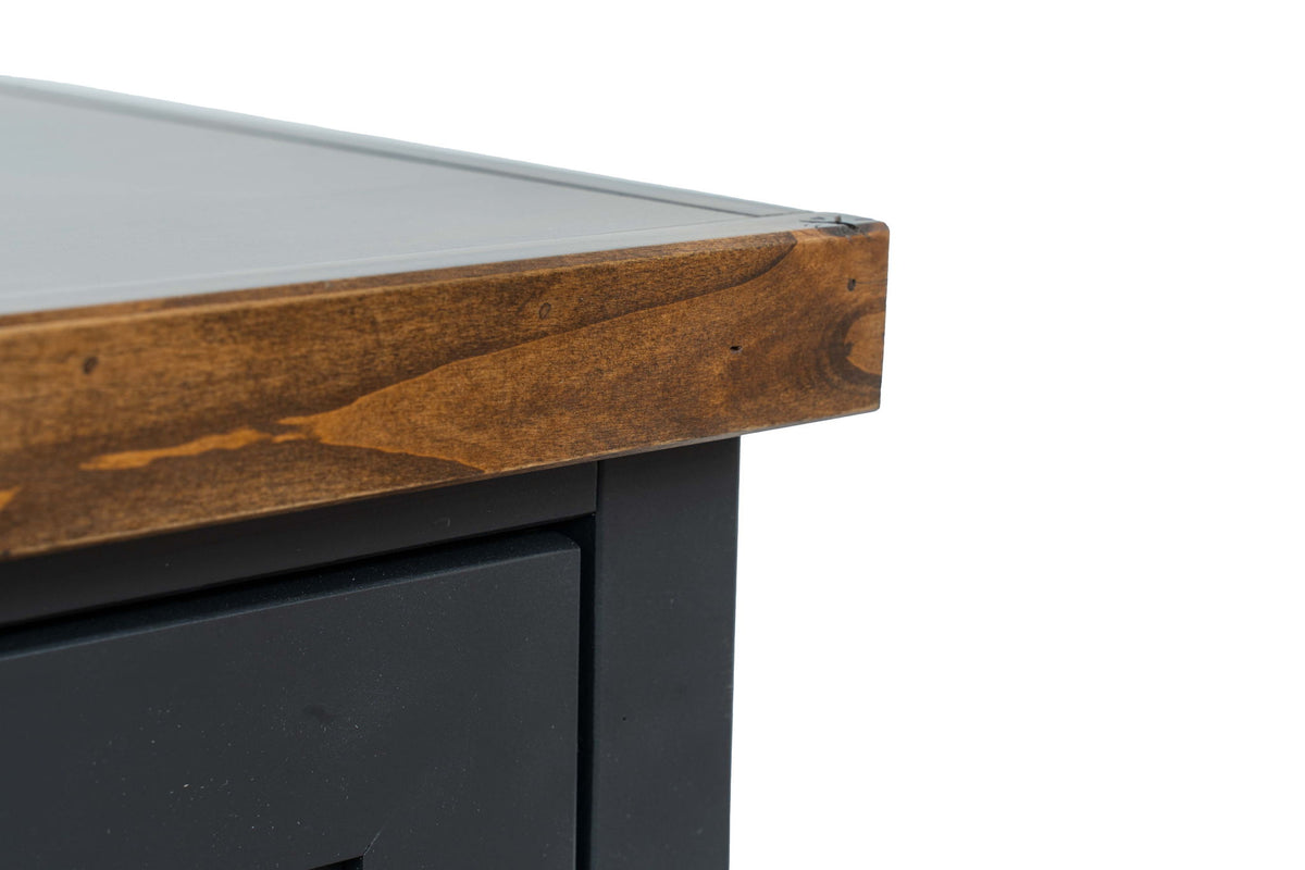 Essex - Chairside Table - Black / Whiskey