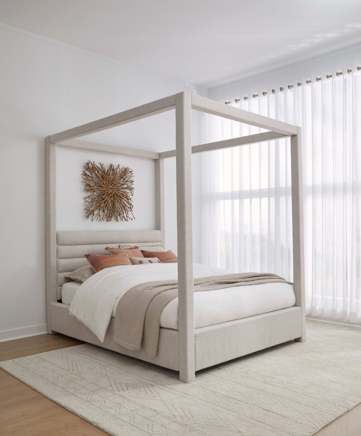 Virgil Rockford - Upholstered Canopy Bed (2026)