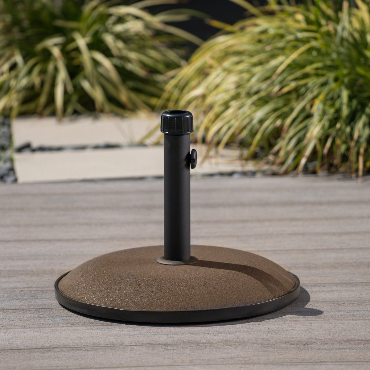 Holder Round Umbrella Base 33 Lbs Concrete - Brown