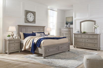 Lettner - 5 Pc. - Dresser, Mirror, Queen Panel Storage Bed, 2 Nightstands - Light Gray