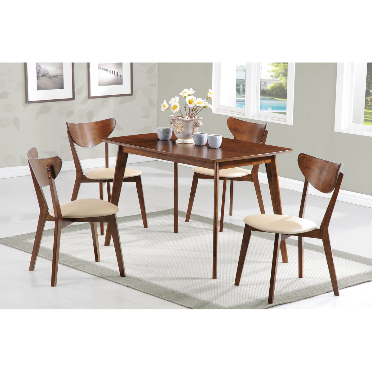 Daglosten - 5 Piece Dining Set - Chestnut
