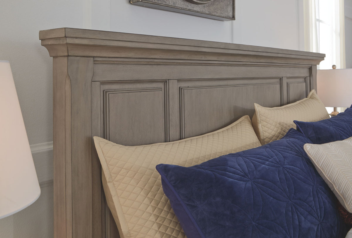 Lettner - California King Panel Bed - Light Gray