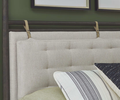 Rockport - Upholstered Poster Bed