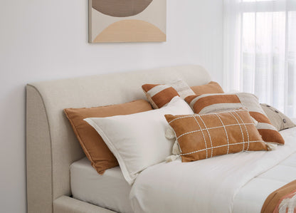 Virgil Louis - Upholstered Platform Bed