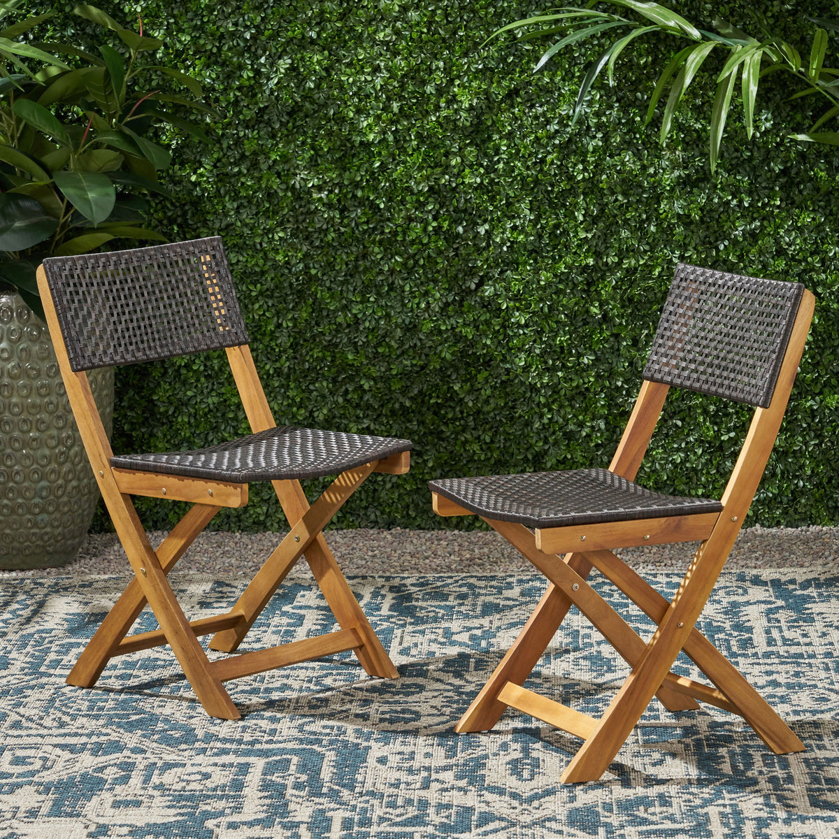 Bistro Foldable Chair With Wicker Backrest